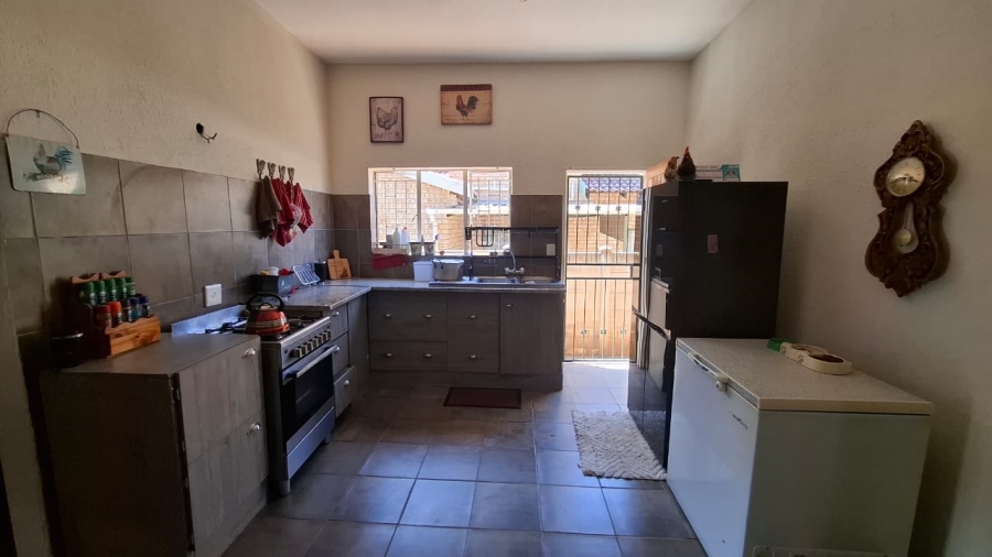 3 Bedroom Property for Sale in Protea Park North West